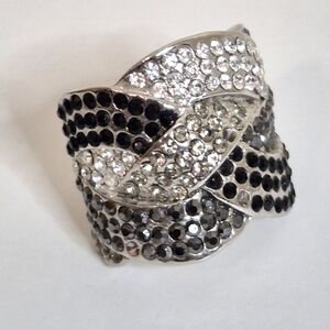 Lia Sophia Statement Ring Black Gray Clear Stones Braid Cocktail Dinner Ring
